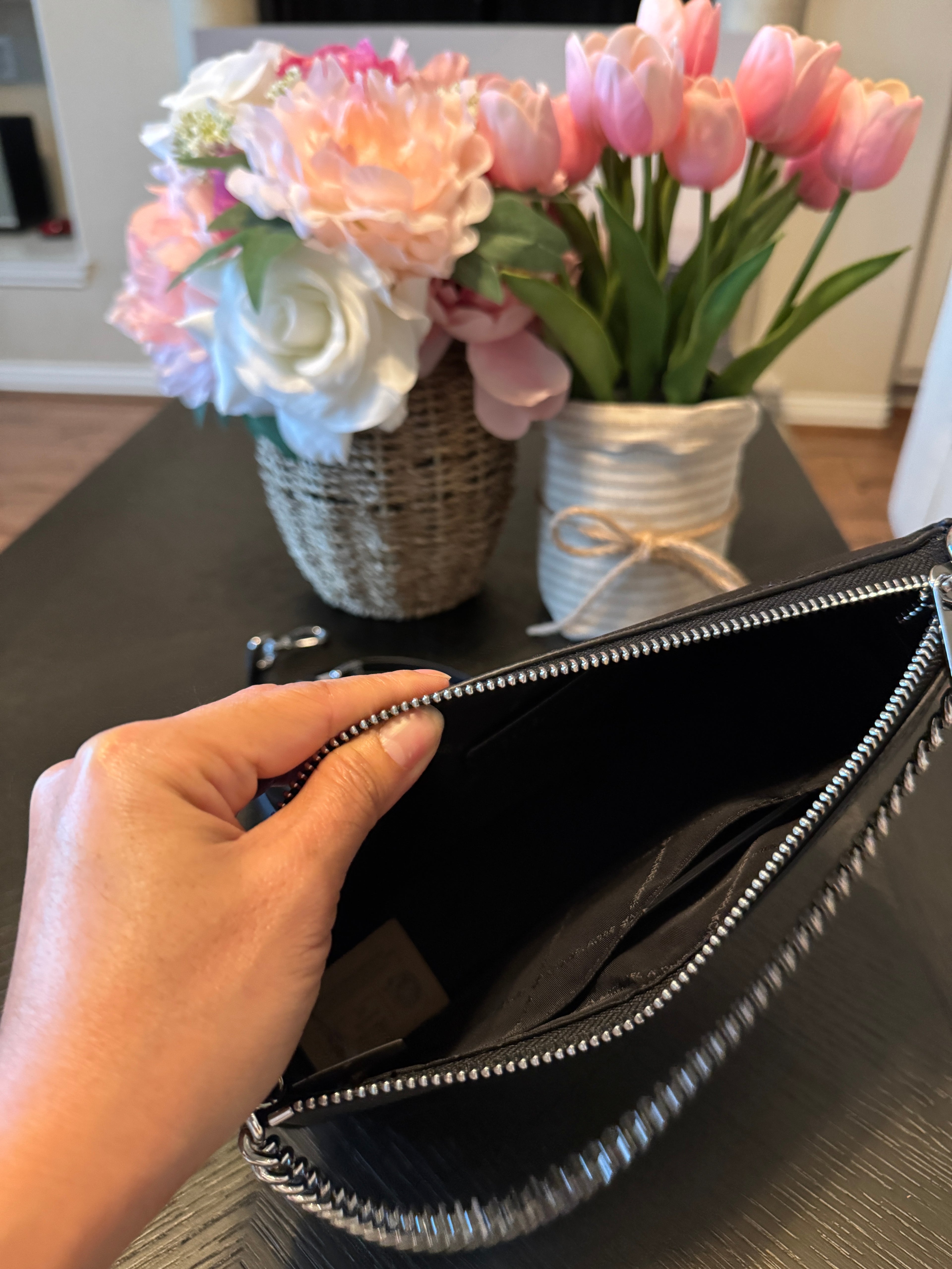 Michael Kors Jet Set Travel Medium Zip Pouchette Black Saffiano Leather Crossbody Bag New With Tags