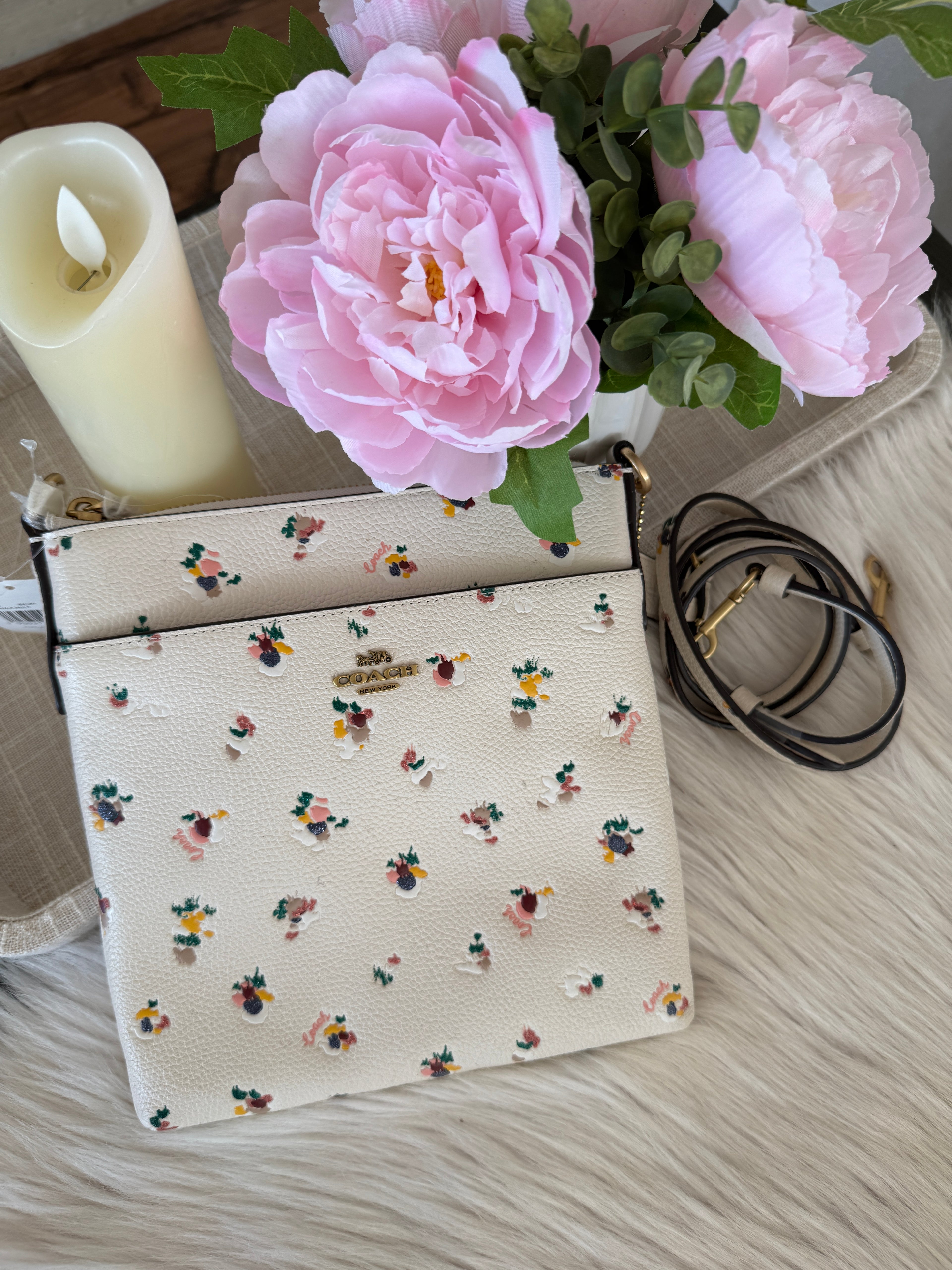 COACH Kitt Messenger Crossbody Bag
With Paint Dab Floral Print